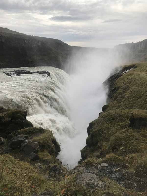 Vattenfall på Island.